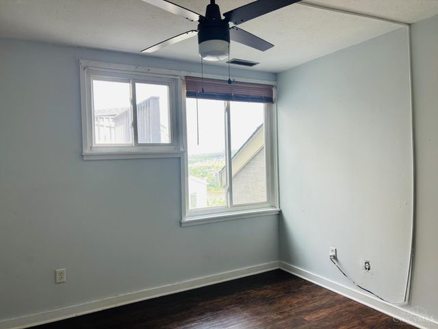 490 Mount Hope Avenue, Cincinnati, OH 45204