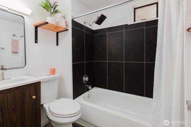 2122 15th Street, Bremerton, WA 98312