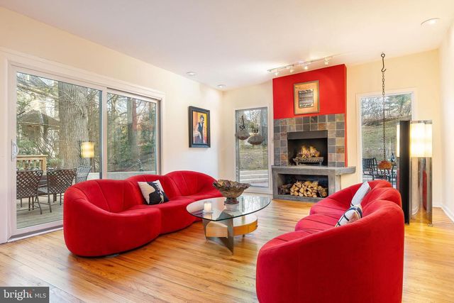 104 E BELLS MILL RD, Philadelphia, PA 19118