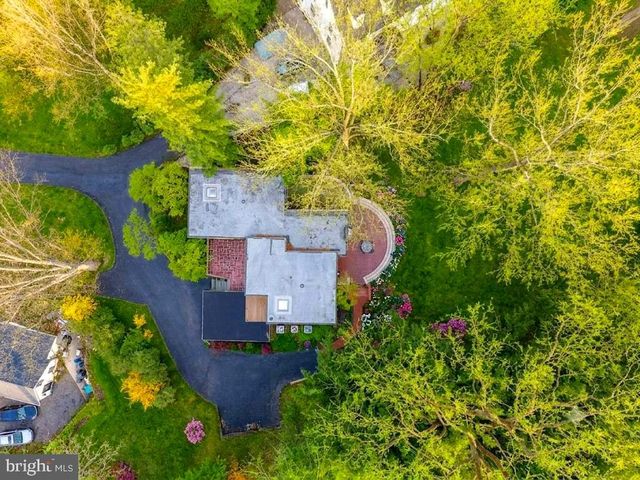 104 E BELLS MILL RD, Philadelphia, PA 19118