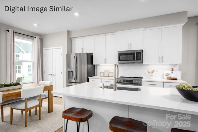 5213 Crimson Kate Lane 2007C, Charlotte, NC 28208