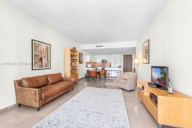 68 SE 6th Street 1710, Miami, FL 33131