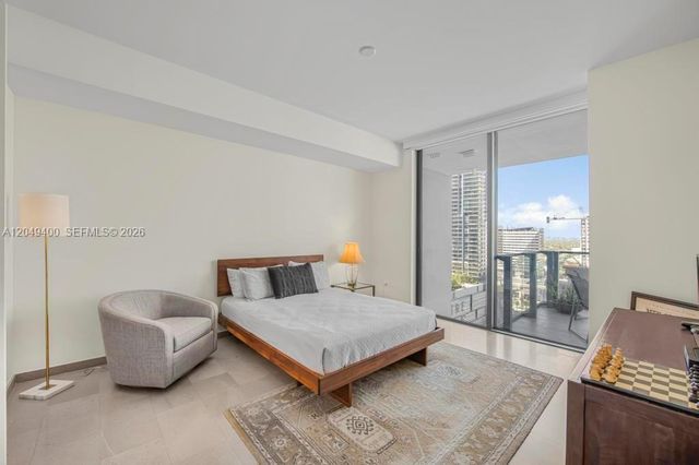 68 SE 6th Street 1710, Miami, FL 33131