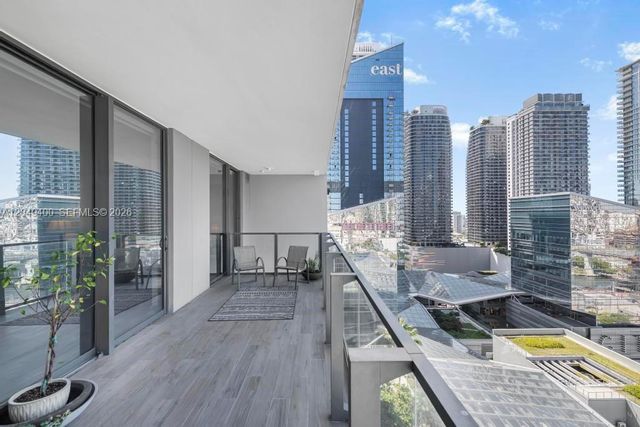 68 SE 6th Street 1710, Miami, FL 33131