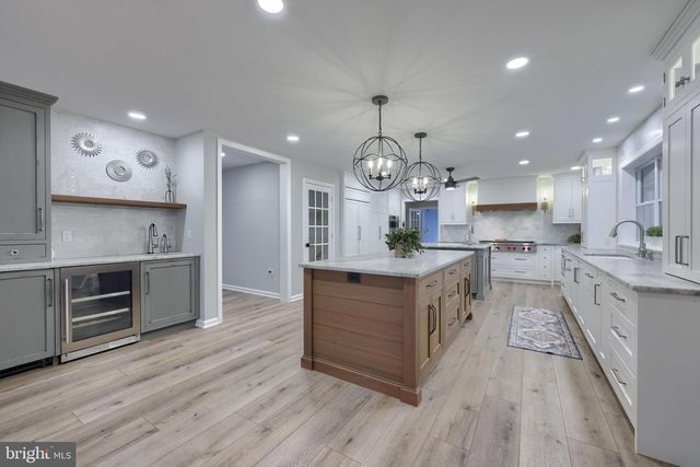 1400 MENTZER RD, Lancaster, PA 17602