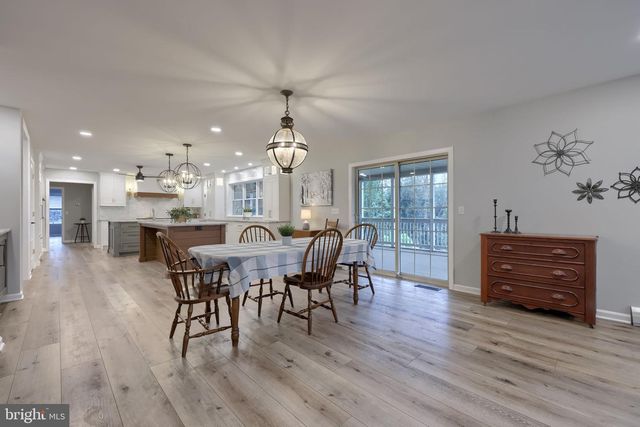 1400 MENTZER RD, Lancaster, PA 17602