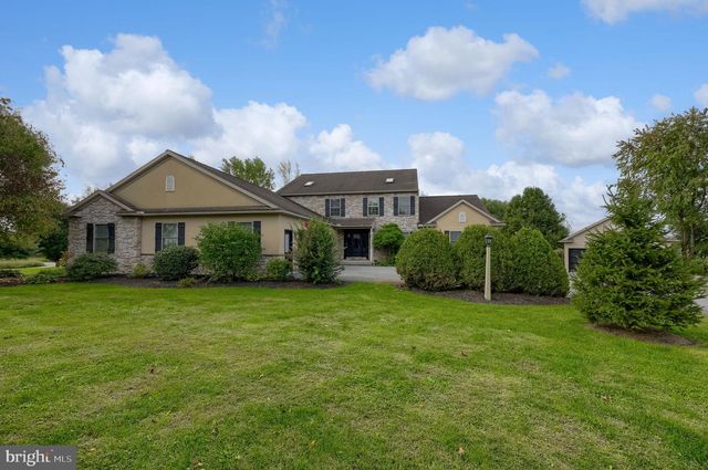 1400 MENTZER RD, Lancaster, PA 17602
