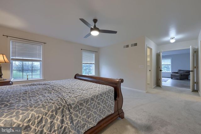 1400 MENTZER RD, Lancaster, PA 17602