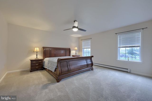 1400 MENTZER RD, Lancaster, PA 17602