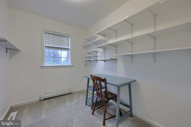 1400 MENTZER RD, Lancaster, PA 17602