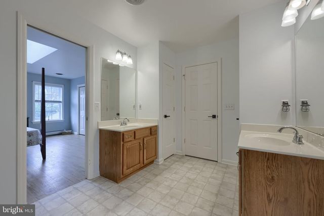 1400 MENTZER RD, Lancaster, PA 17602