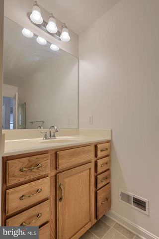 1400 MENTZER RD, Lancaster, PA 17602