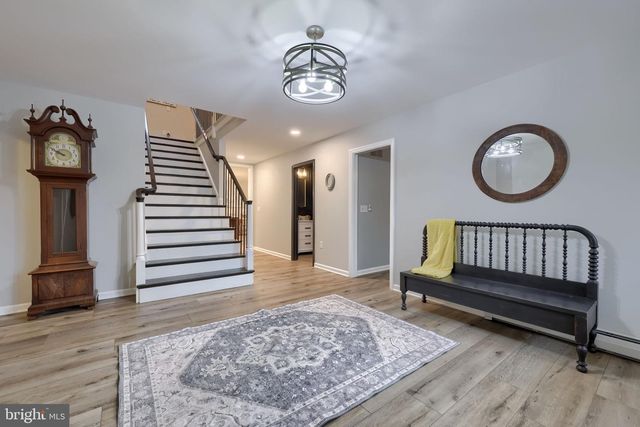 1400 MENTZER RD, Lancaster, PA 17602