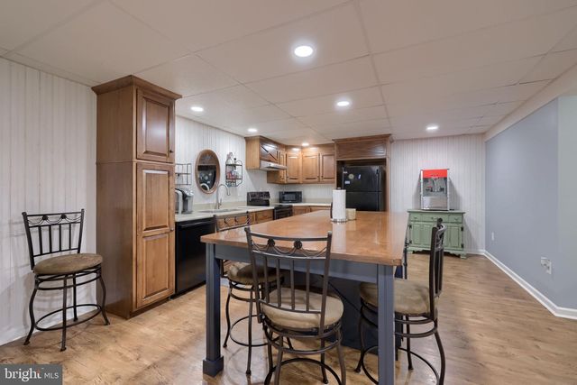 1400 MENTZER RD, Lancaster, PA 17602