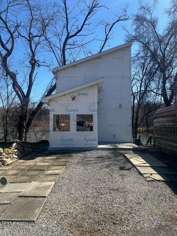 14 Werner Camp, Harmar, PA 15238