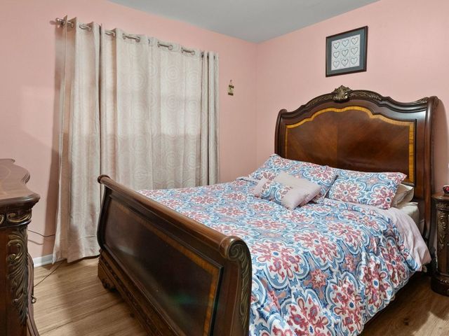 636 E 156th Place, South Holland, IL 60473