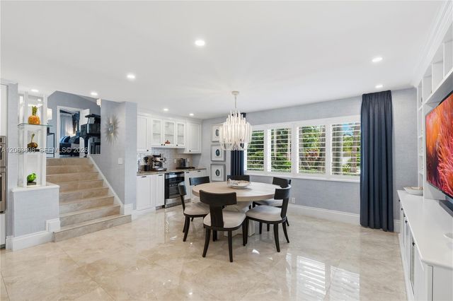 3721 NE 15th Avenue, Oakland Park, FL 33334
