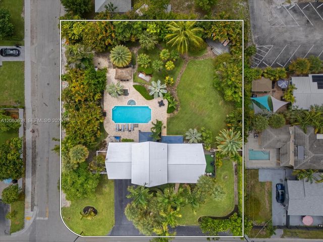 3721 NE 15th Avenue, Oakland Park, FL 33334