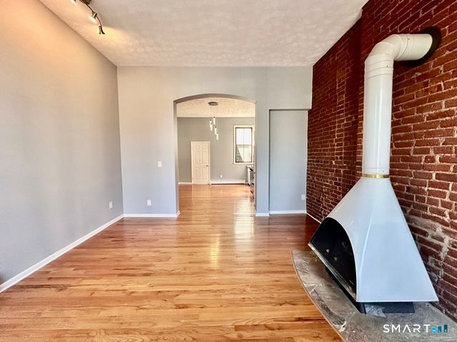 46 Warren Street, New Haven, CT 06511