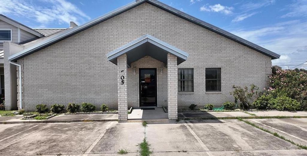 705 E Tyler Street, Harlingen, TX 78550