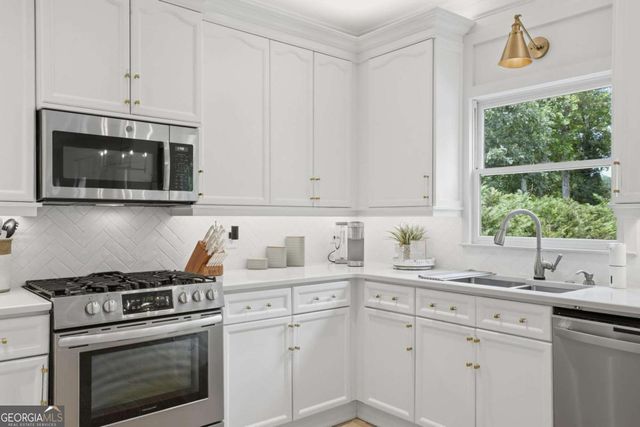 3410 Parsons Run, Suwanee, GA 30024