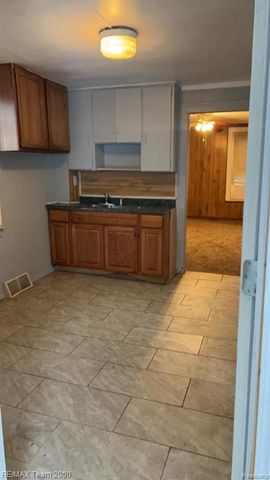 1312 Ferris Avenue, Lincoln Park, MI 48146