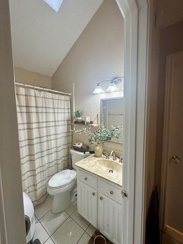 2148 Sunstone Drive, Carrollton, TX 75006