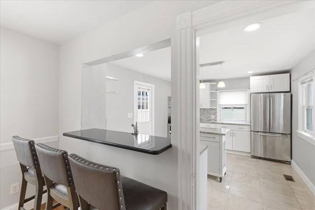 21 Chauncey St, Dedham, MA 02026