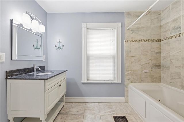 21 Chauncey St, Dedham, MA 02026