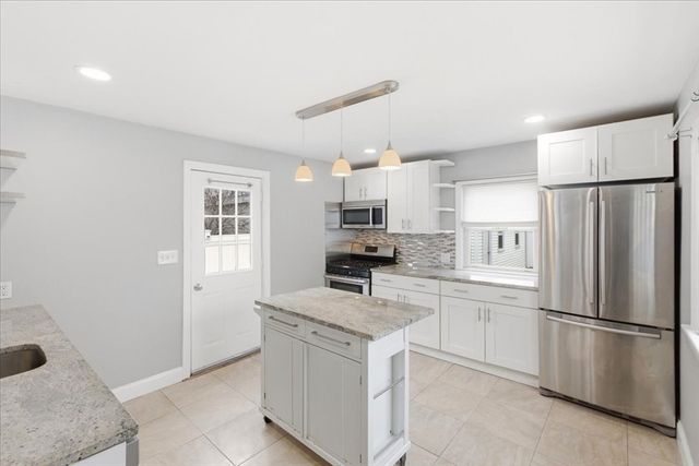 21 Chauncey St, Dedham, MA 02026