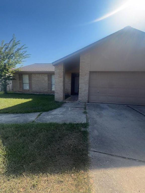 18214 Almonte Lane, Tomball, TX 77377