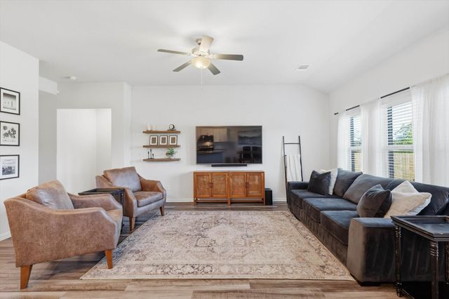 221 Stonehollow Way, Melissa, TX 75454