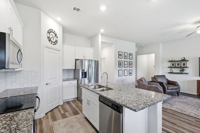 221 Stonehollow Way, Melissa, TX 75454