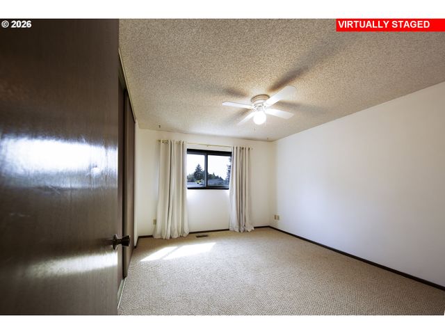 2883 Se SPRUCE St, Hillsboro, OR 97123