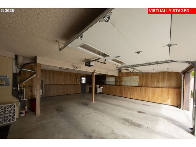 2883 Se SPRUCE St, Hillsboro, OR 97123