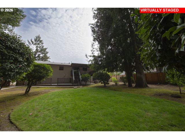 2883 Se SPRUCE St, Hillsboro, OR 97123