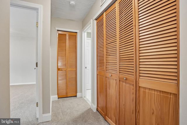 2 BRIDGEWATER DR, Marlton, NJ 08053