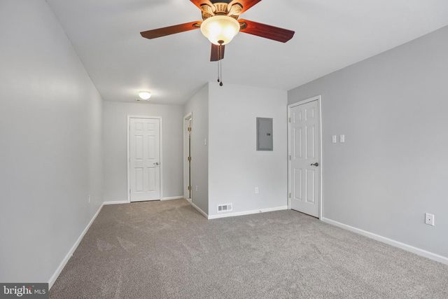 2 BRIDGEWATER DR, Marlton, NJ 08053