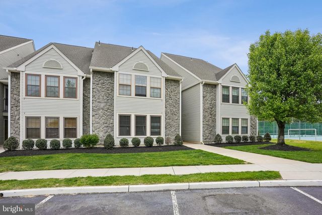 2 BRIDGEWATER DR, Marlton, NJ 08053