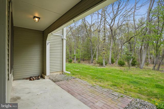 2 BRIDGEWATER DR, Marlton, NJ 08053