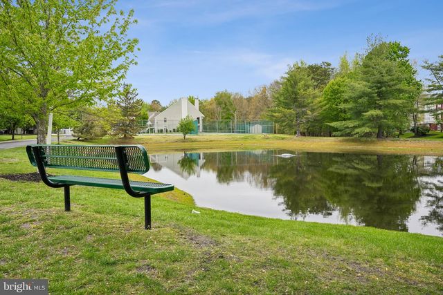 2 BRIDGEWATER DR, Marlton, NJ 08053