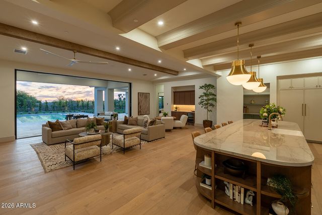 22012 N LOS CABALLOS Drive, Scottsdale, AZ 85255
