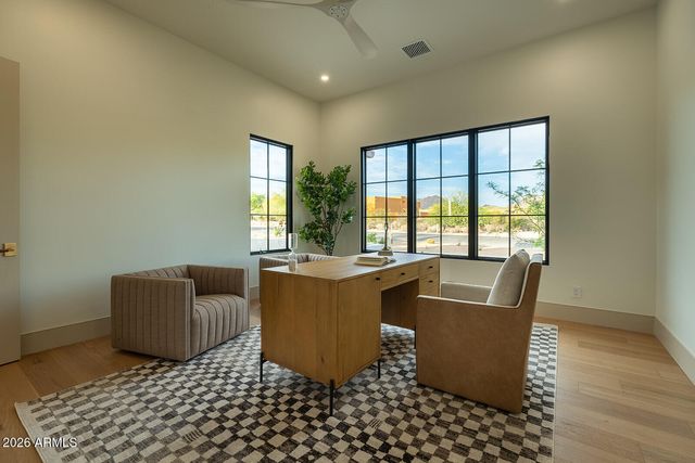 22012 N LOS CABALLOS Drive, Scottsdale, AZ 85255