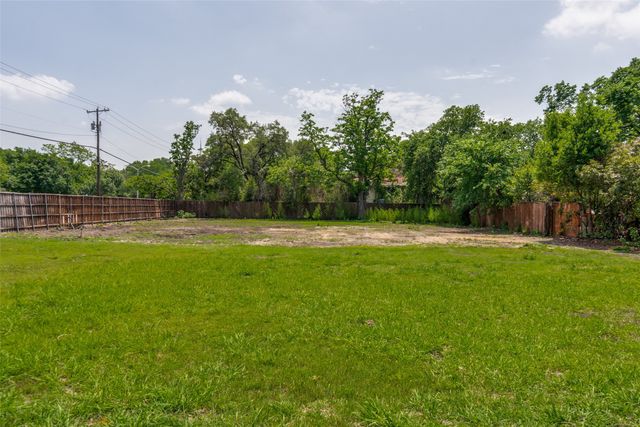 5934 Lakehurst Avenue, Dallas, TX 75230