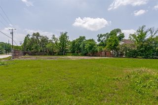 5934 Lakehurst Avenue, Dallas, TX 75230