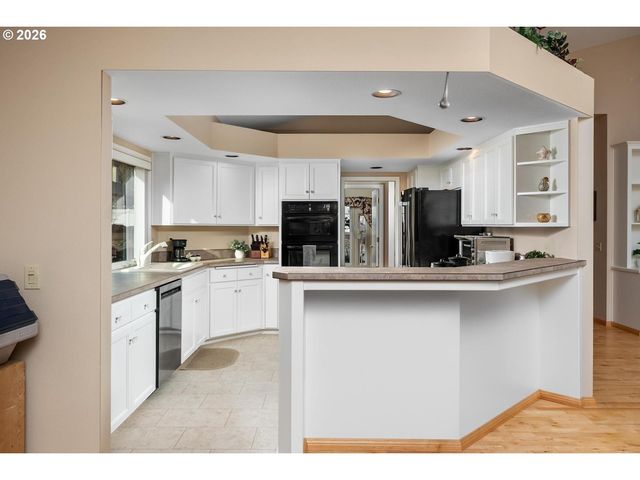 12664 Sw BEXLEY Ln, Portland, OR 97224