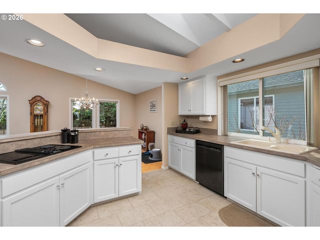 12664 Sw BEXLEY Ln, Portland, OR 97224