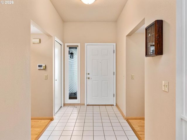 12664 Sw BEXLEY Ln, Portland, OR 97224