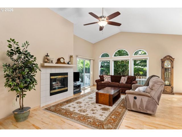 12664 Sw BEXLEY Ln, Portland, OR 97224