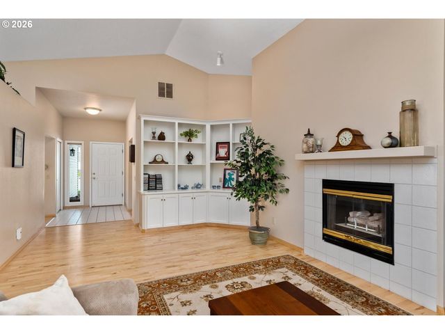 12664 Sw BEXLEY Ln, Portland, OR 97224